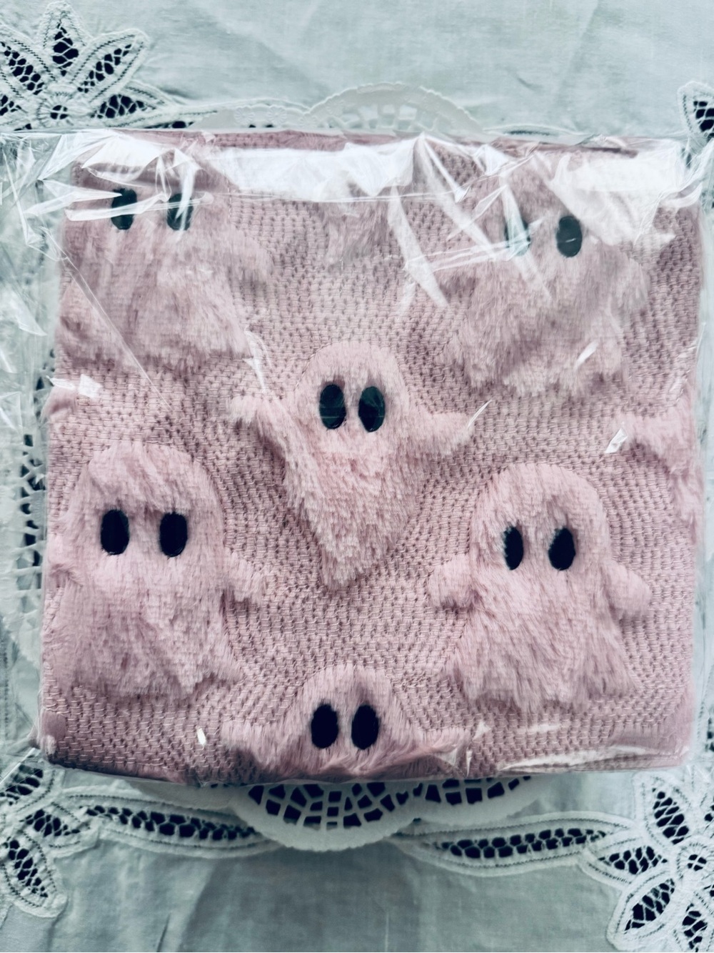 2 Ghost Pattern Chenille Throw Pillow Covers only 18” x 18” NWT. - Picture 6 of 6